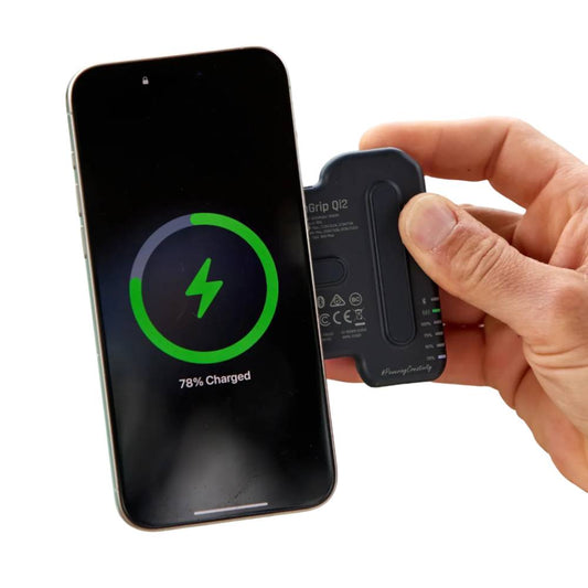 ShiftCam SnapGrip Phone Camera Grip with Power Bank - Midnight